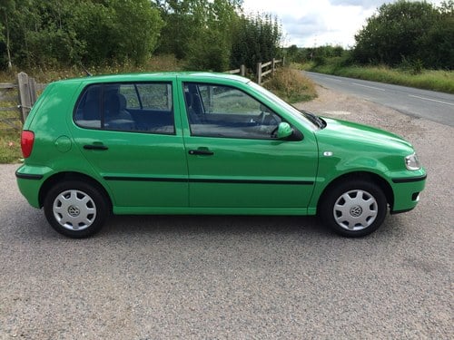 2000 Polo 1.4 E just 13k miles from new and 17 Services! For Sale