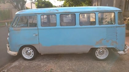 VW Brazilian bus 1975 - See what a beauty!!!