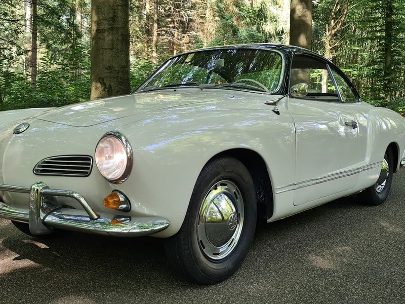 Volkswagen Karmann Ghia coupe