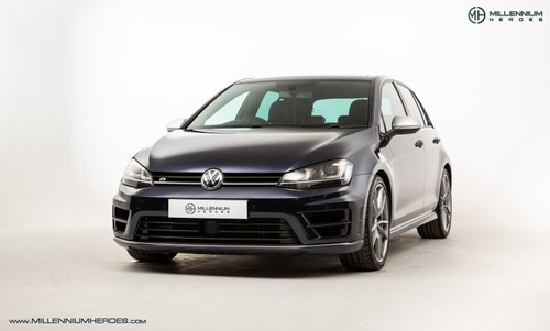2014 VOLKSWAGEN GOLF R // NIGHT BLUE METALLIC // DYNAMIC CHASSIS For Sale