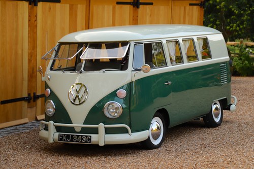 1965 VW Split Screen Camper Van. Fully Restored Throughout. In vendita