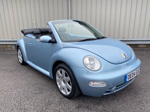 2004 VW BEETLE 2.0 CABRIOLET WITH LEATHER & 25K MILES VENDUTO