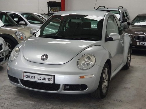 2009 Volkswagen Beetle *Silver* 1.6 - Genuine 10,000 Miles In vendita