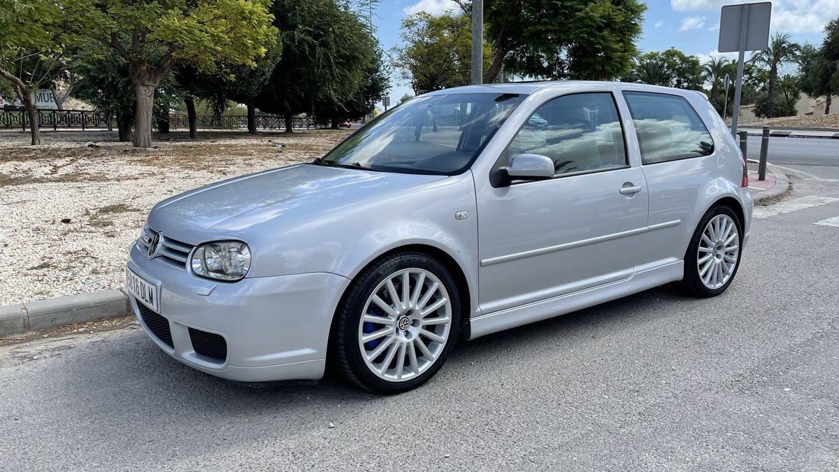 2002 Volkswagen GOLF R32 Metallic silver in Alicante, Spain - For Sale ...