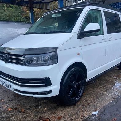 2013 transporter t28 102 6 SEATER WITH POP TOP MANUAL In vendita