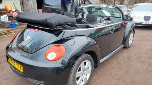 Picture of 2006 SOFT TOP BEETLE 1600cc petrol 5 speed MAN CAT D 6 YEARS AGO - For Sale