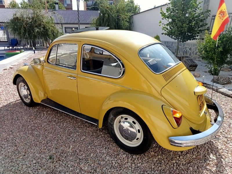 1972 Volkswagen Beetle - 4