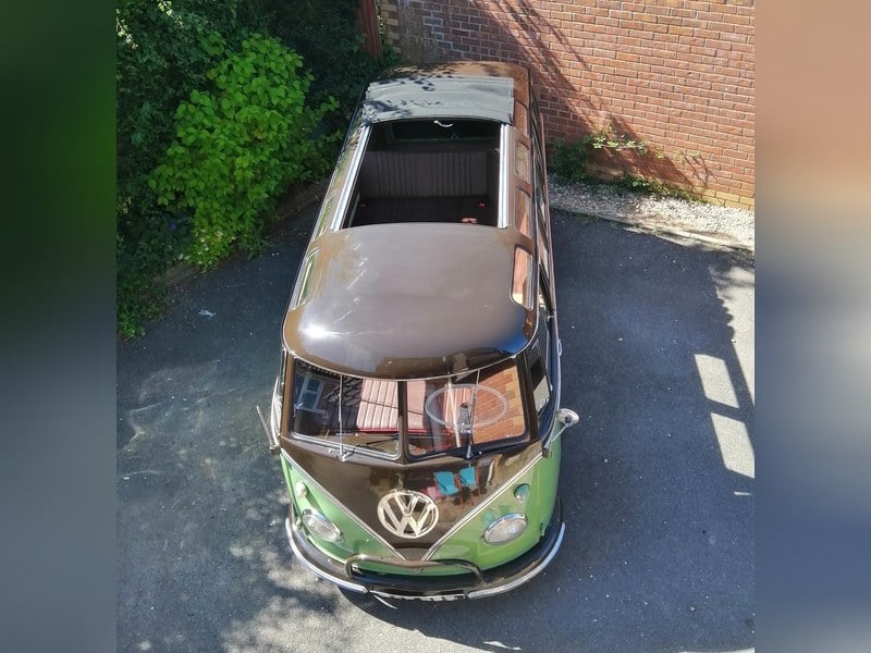 1964 Volkswagen 21 Window Samba Bus