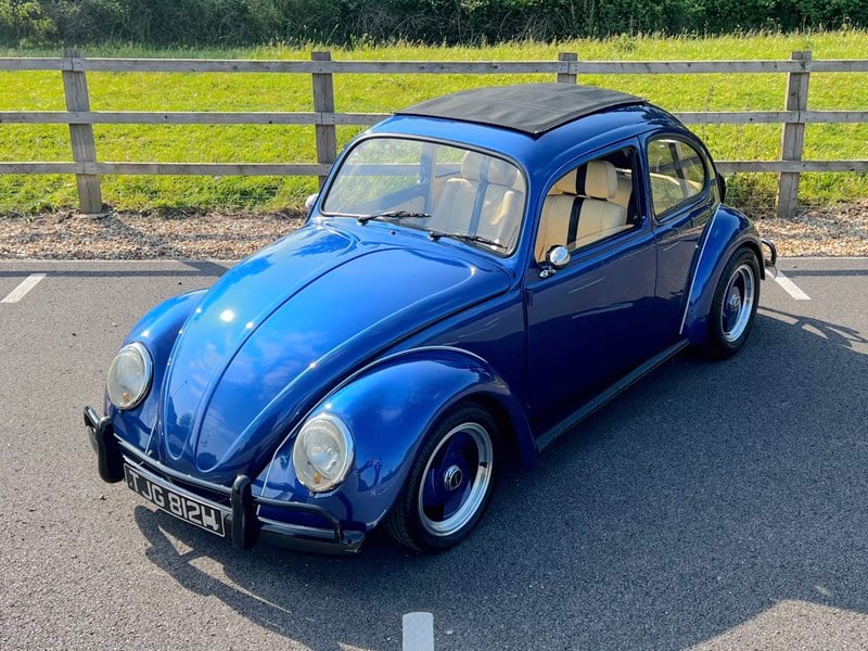 VW BEETLE Cal-Look // 1800cc // Oval Split Rear Window