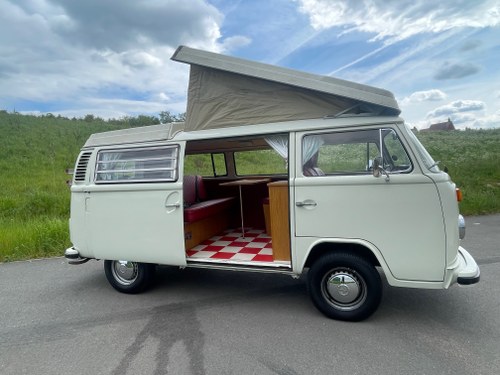 Classic 1973 Volkswagen Baywindow Westfalia - Ready to go VENDIDO