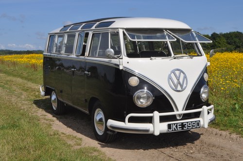 Volkswagen T2 Splitscreen 1966 21 Window Samba LHD