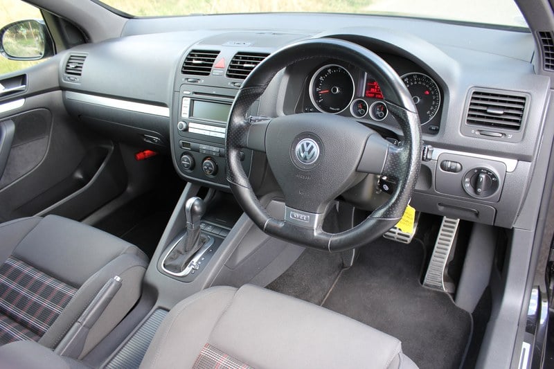 2008 Volkswagen Golf - 4