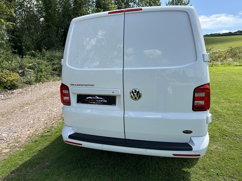 2019 Volkswagen Transporter - 5