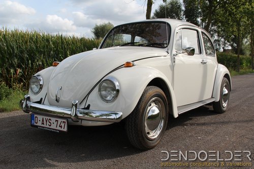 1973 Volkswagen Beetle - 2