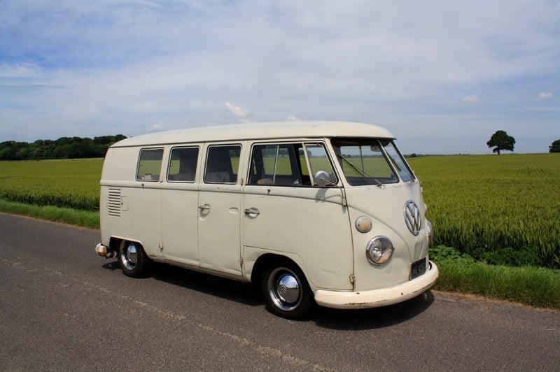 Classic Cars Volkswagen Hippie Van For Sale 1960 Vw Bus Classic Vw