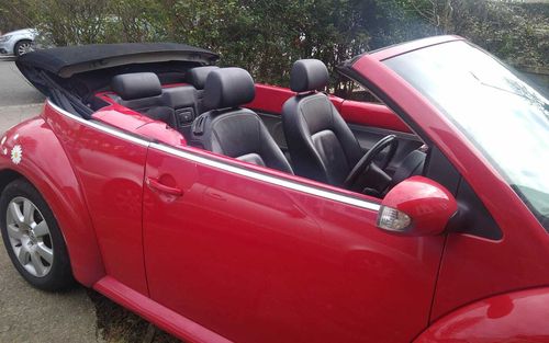 2005 Volkswagen Beetle Cabriolet Tiptronic red long mot sorn (picture 1 of 5)