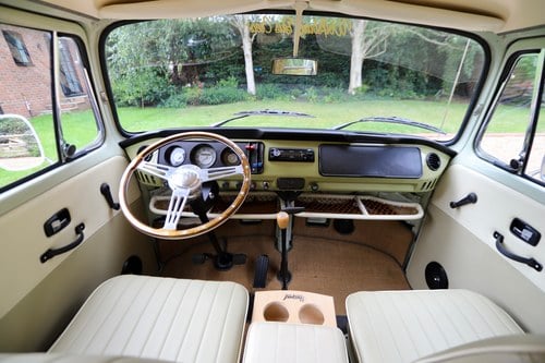 1971 Volkswagen Type 2 - 6
