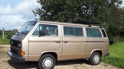 Volkswagen T25 Caravelle 1.9 Automatic