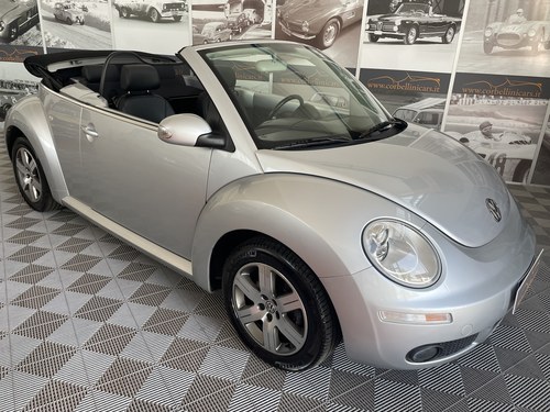 2010 Volkswagen New Beetle