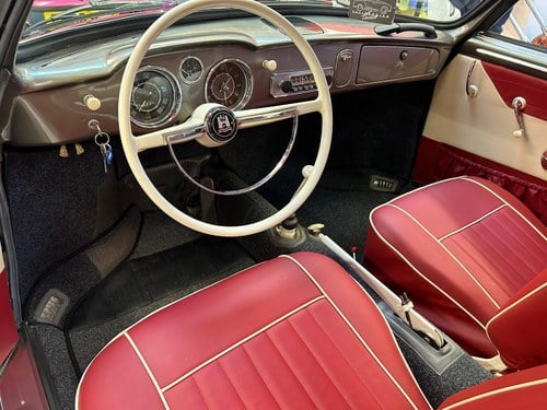 1960 Volkswagen Karmann Ghia Cabriolet - 9