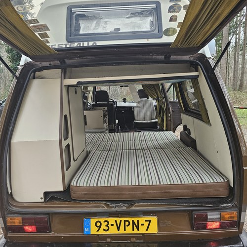 1982 Volkswagen Camper - 8