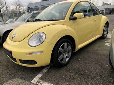 Yellow Volkswagen Beetle in lovely condition through out!