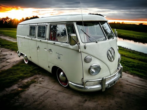 gorgeous patinated 1965 VW Type 2 Splitscreen camper/day van VENDUTO