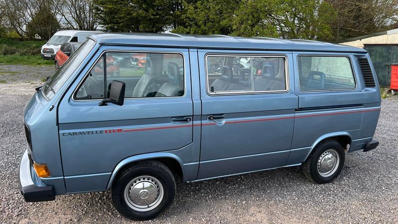 1986 Volkswagen T25 Caravelle Club GL Minibus For Sale (picture 1 of 67)