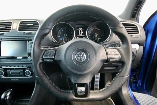 2011 Volkswagen Golf - 8