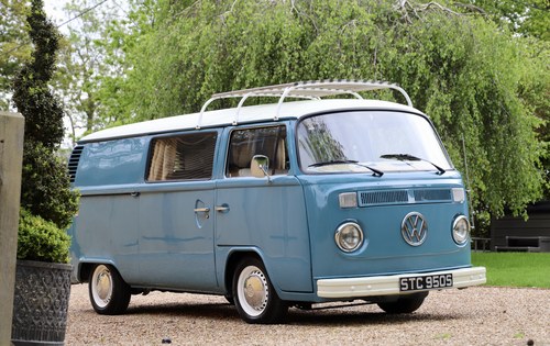 1977 VW T2 Bay Window Camper Van. Neptune Blue. RHD Kaufen Bei