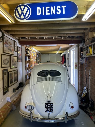 1952 Volkswagen Beetle de luxe