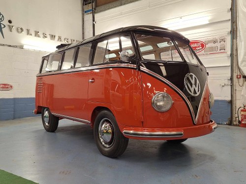 1956 '56 RHD Fully Restored VW 23 Window Samba VENDIDO