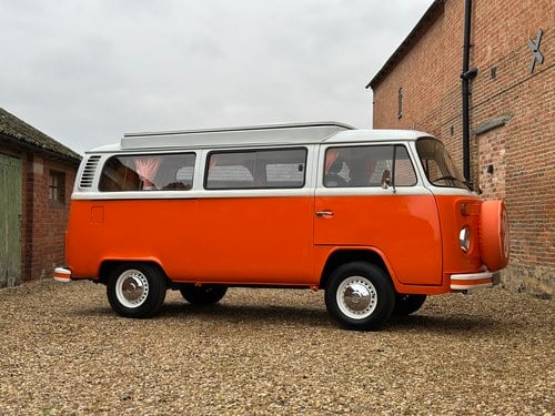 1974 VW T2 Bay Window Camper. Power Steering. Lovely. VENDIDO