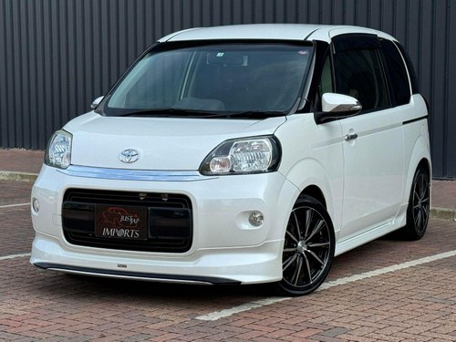 2013 TOYOTA PORTE NCP141 MINI MPV FULL MODELLISTA AERO A vendre