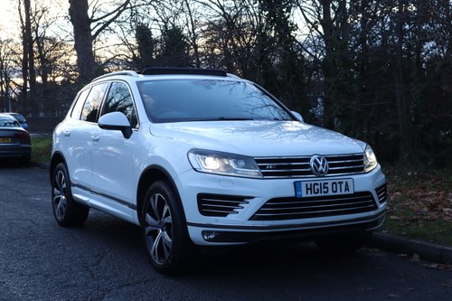 2015 VOLKSWAGEN TOUAREG 3.0 V6 TDI BlueMotion Tech 262 R-Lin Kaufen Bei
