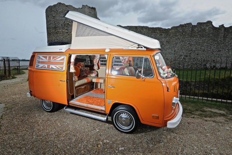 1973 Volkswagen Type 2 - 2 1973 Volkswagen Type 2 - 2