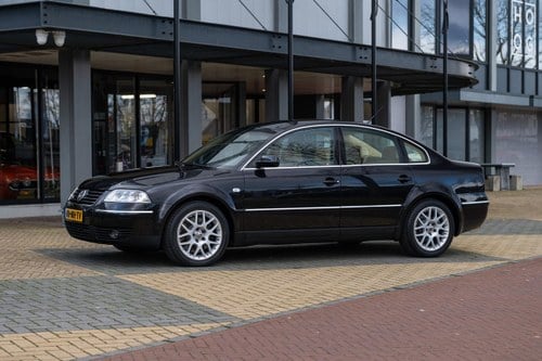 Volkswagen Passat W8 4.0 4Motion 2003