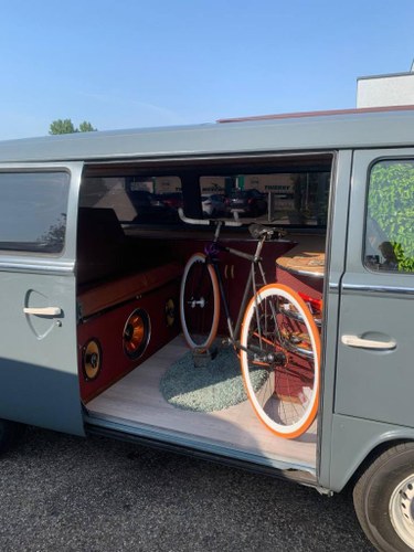 VOLKSWAGEN Combi T2b - 1976 Kaufen Bei