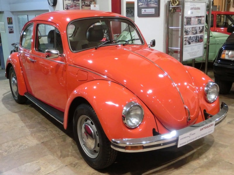 VOLKSWAGEN BEETLE 1200 SEDAN - 1982