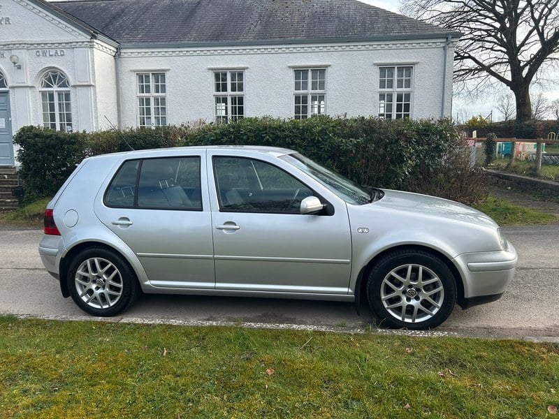 2003 Volkswagen Golf Silver Manual, 6 speed Right Hand Drive in ...