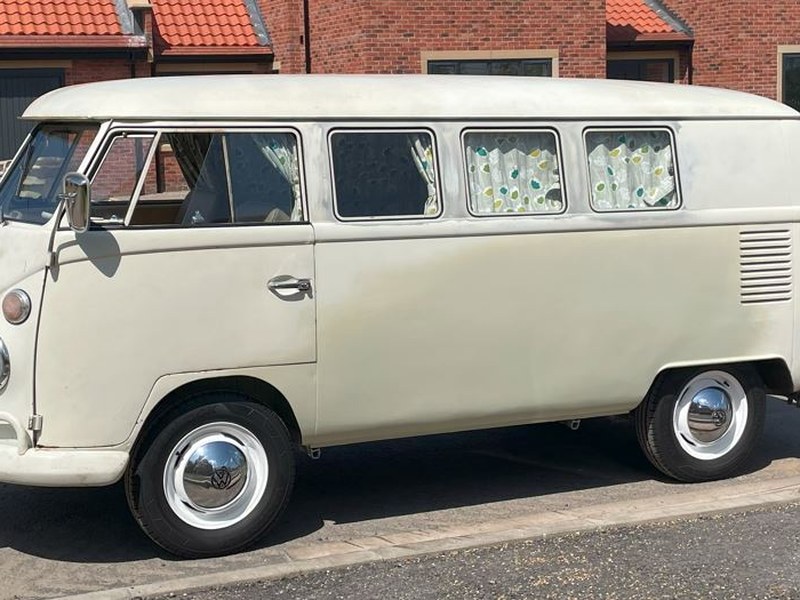 Location Volkswagen Combi T2 1984 Bleu et blanc 1984 Bleu et blanc Location Volkswagen Combi T2 1984 Bleu et blanc 1984 Bleu et blanc
