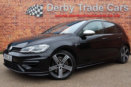 2019 2.0 TSI R Hatchback 5dr Petrol DSG 4Motion Euro 6 (s/s) (300 A vendre