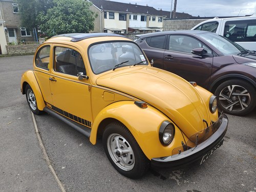 1973 Volkswagen Beetle Square Window 1200