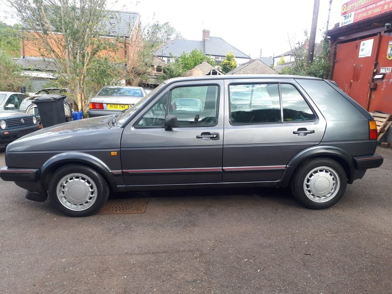 Rapid Classics: Eine Suche. Alle Oldtimer. 16 » Rapid Classics: Eine Suche. Alle Oldtimer. 1986 Volkswagen Golf Mark 2 GTI Type 19 fully original