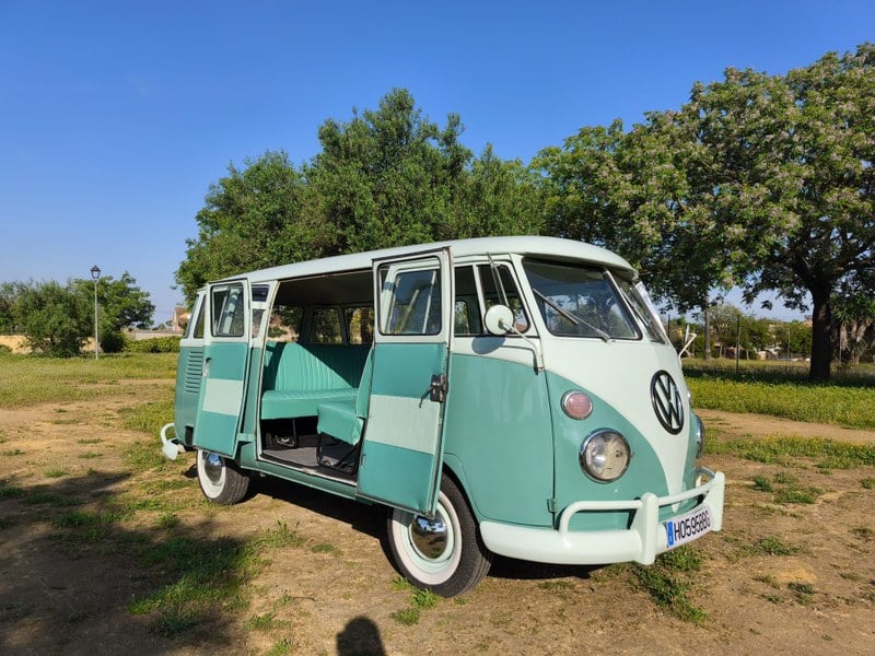 Rapid Classics: Eine Suche. Alle Oldtimer. 27 » Rapid Classics: Eine Suche. Alle Oldtimer. 1974 Volkswagen Split Screen T1