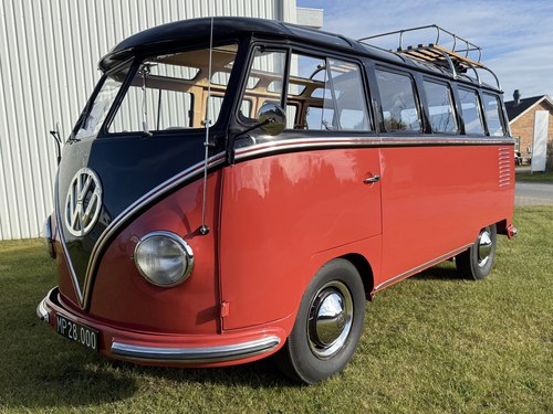 1958 Volkswagen SAMBA Type-241 Microbus De Luxe, 23 windows A vendre
