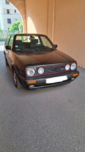 1990 VOLKSWAGEN Golf GTI 1,8 série 2 A vendre