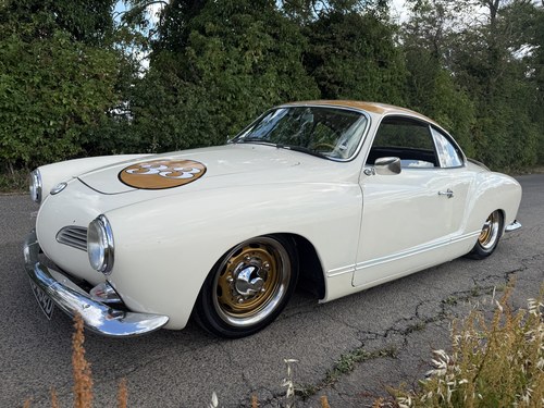1966 Volkswagen Karmann Ghia, air ride, show ready car, px w VENDIDO