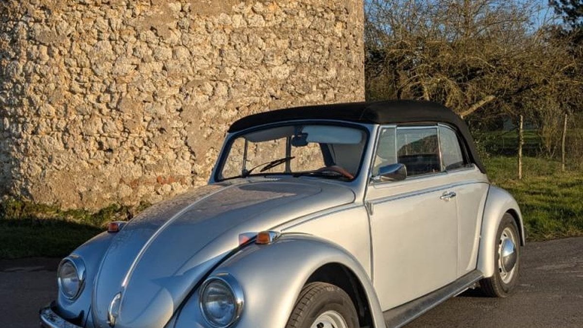 1969 Volkswagen Coccinelle Cabriolet Gris Manuel 4 Vitesses Conduite volkswagen-coccinelle-1300-de-1969-vendre-voiture-ancienne-de
