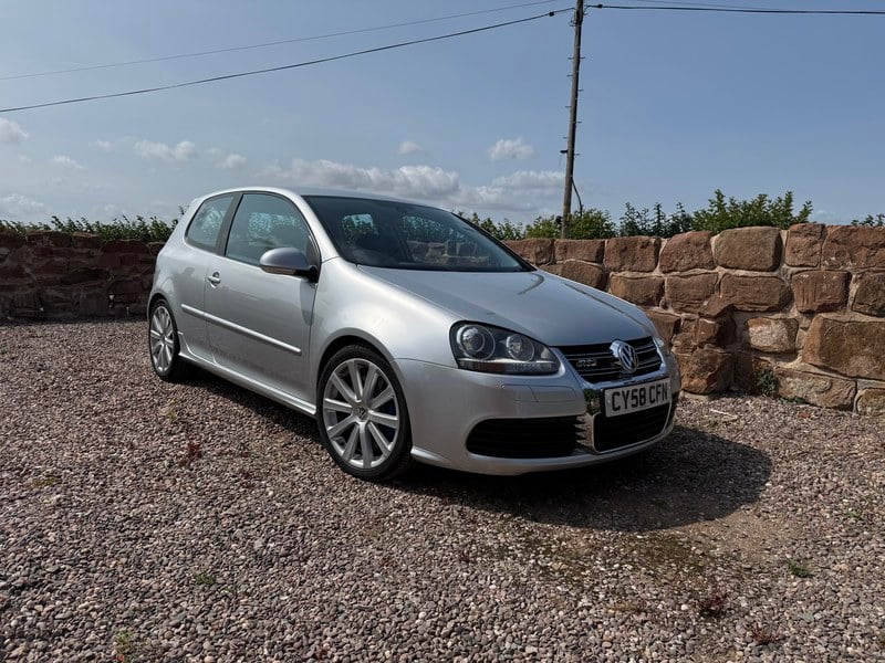 Volkswagen Golf R32 kaufen bei Car & Classic